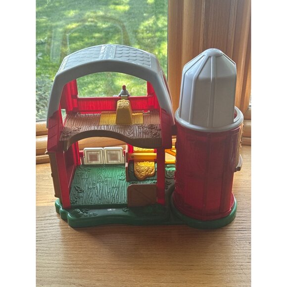 Fisher Price Little People Farm Set W/ Animals & Figures 2015 Playset - Picture 9 of 11